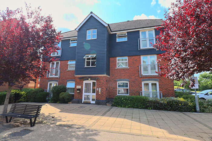 2 Bedroom Flat For Sale In Long Meadow Drive, Hinckley, Leicestershire, LE10
