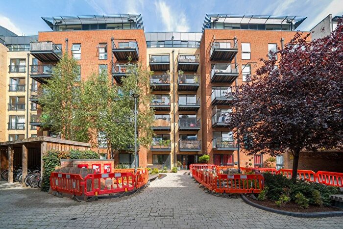 2 Bedroom Flat For Sale In Carney Place, Brixton, London, SW9