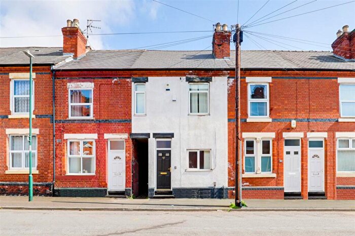 2 Bedroom Terraced House For Sale In Kentwood Road, Nottingham, NG2