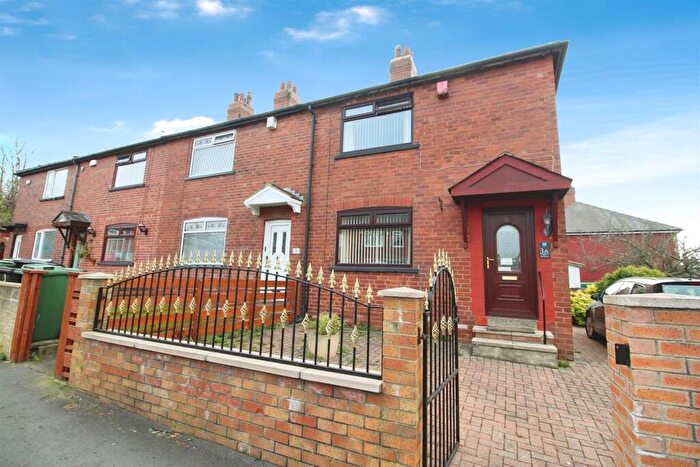 2 Bedroom Semi-Detached House To Rent In Ivy Avenue, Leeds, LS9