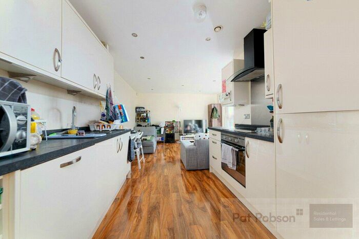 2 Bedroom Apartment To Rent In The Bar, Newcastle Upon Tyne, NE1