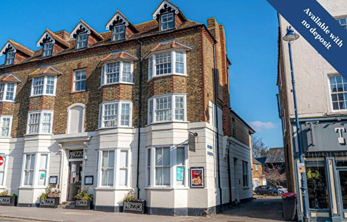 2 Bedroom Apartment To Rent In Knots Yard, Whitstable, CT5