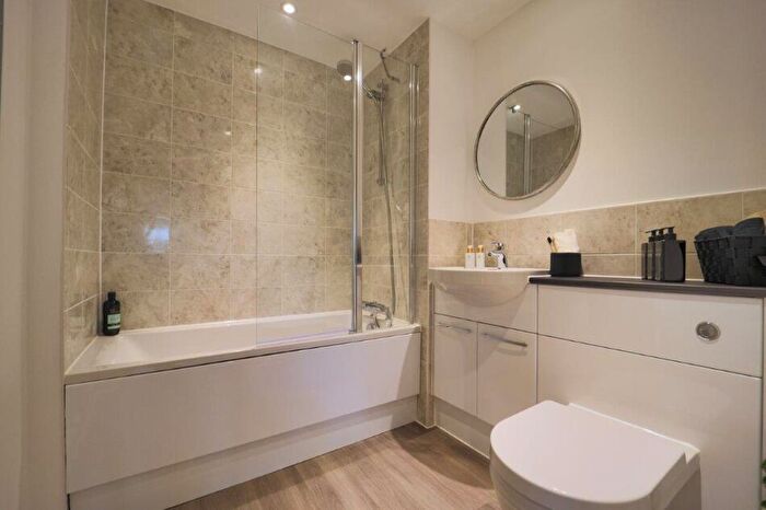 1 Bedroom Apartment For Sale In Croft Gardens, Dunnock Close, Knebworth, SG3