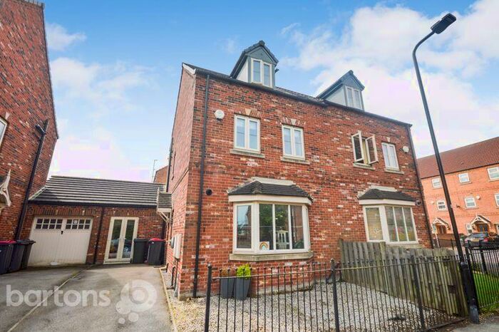 4 Bedroom Semi-Detached House To Rent In Progress Drive, Bramley, S66