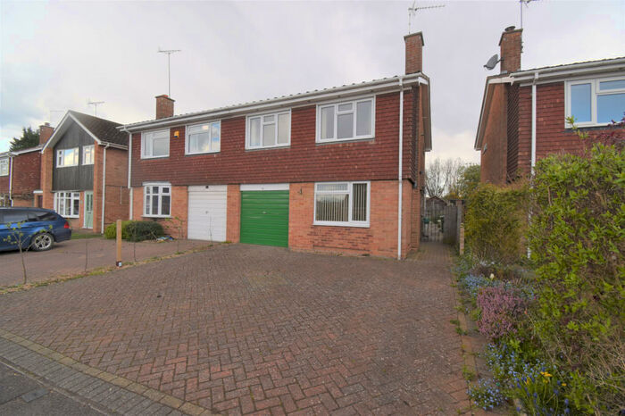 3 Bedroom Semi-Detached House To Rent In Ravensdale Avenue, Leamington Spa, CV32