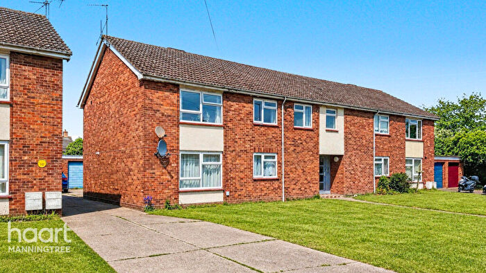 2 Bedroom Apartment For Sale In Colchester Road, Ardleigh, Colchester, Essex, CO7