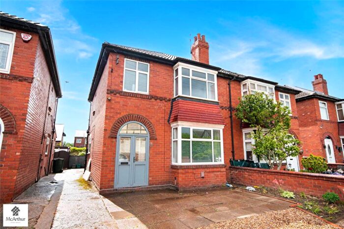 3 Bedroom Semi Detached House For Sale In Zetland Road, Doncaster, South Yorkshire, DN2