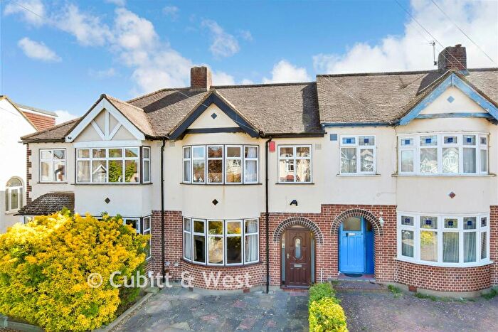 3 Bedroom Terraced House For Sale In Worcester Park, Worcester Park, Surrey, KT4