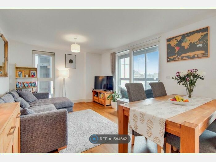 2 Bedroom Flat To Rent In Dalston Square, London, E8