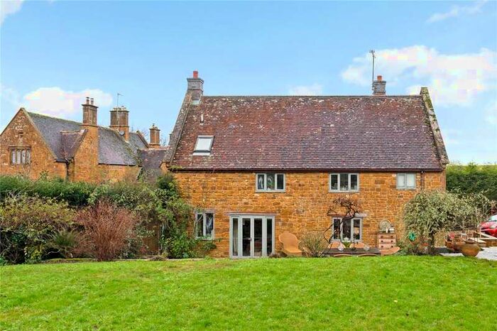 3 Bedroom Detached House For Sale In Farnborough, Banbury, Oxfordshire, OX17