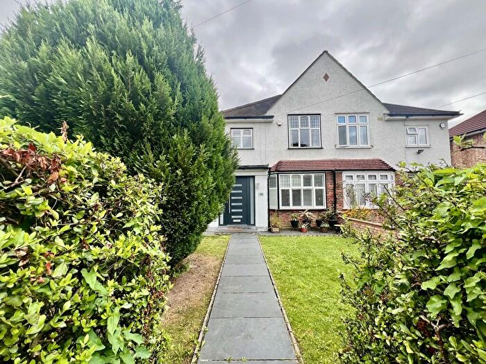 3 Bedroom Semi-Detached House To Rent In Lyncroft Avenue, Pinner, HA5