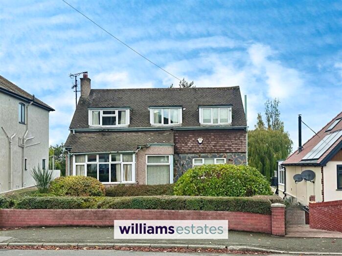 3 Bedroom Detached House For Sale In Meliden Road, Prestatyn, LL19