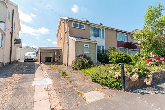 3 Bedroom Semi Detached House For Sale In Sleningford Rise, Bingley, West Yorkshire, BD16