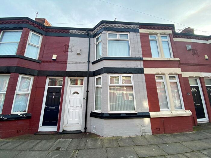 2 Bedroom House To Rent In Glencairn Road, L13