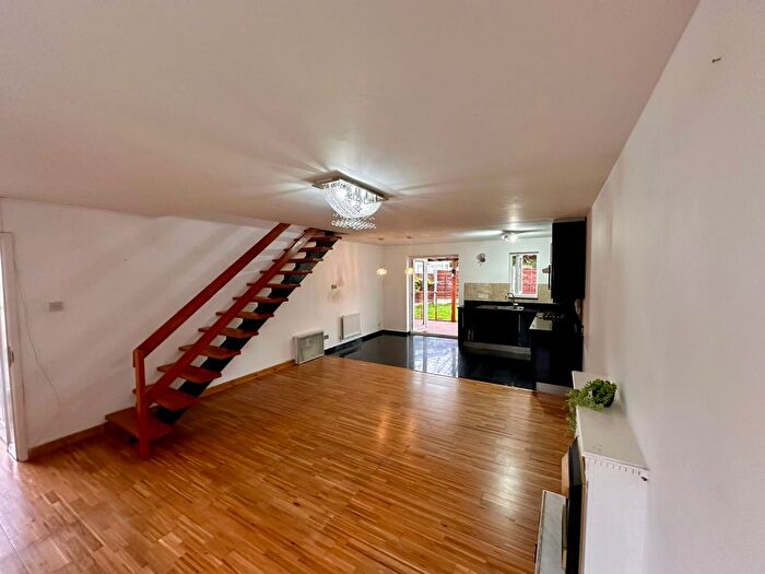 3 Bedroom End Of Terrace House To Rent In Hasper Avenue, Withington, Manchester, M20