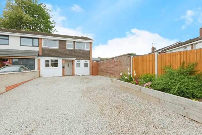 3 Bedroom Semi-Detached House For Sale In The Coppice, Narborough, Leicestershire, LE19