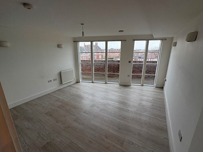 1 Bedroom Flat To Rent In Station Parade, Letchworth Garden City, SG6