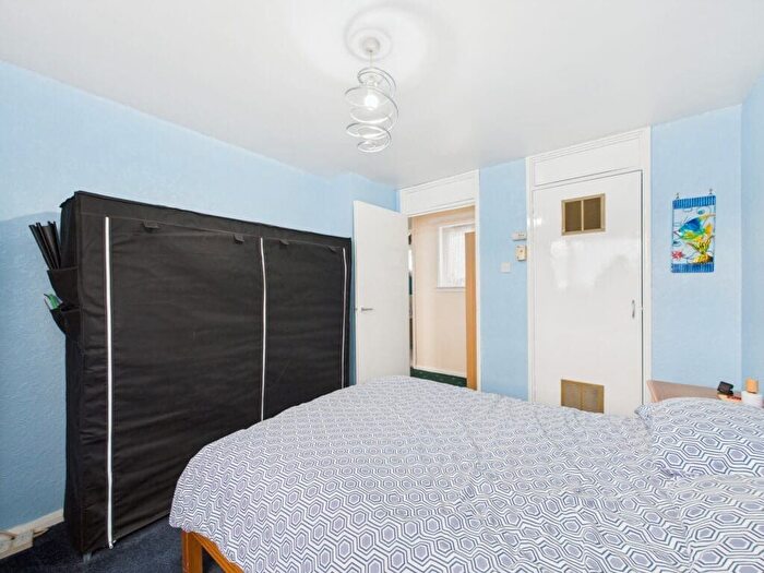 2 Bedroom Terraced House For Sale In Kenilworth Rise, Dedridge, Livingston, EH54