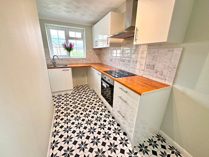 1 Bedroom Flat To Rent In Rownhams Road, Bournemouth, BH8