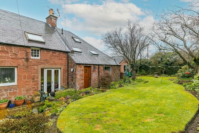 4 Bedroom Cottage For Sale In Skene Street, Strathmiglo, Cupar, KY14