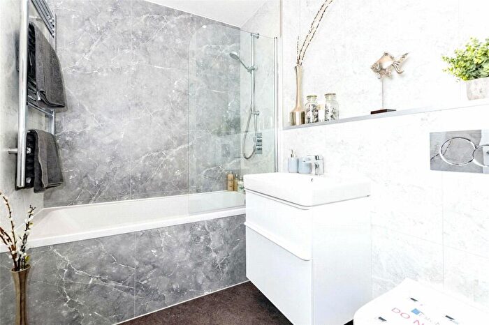 3 Bedroom Terraced House For Sale In Searle Drive, Gosport, Hampshire, PO12
