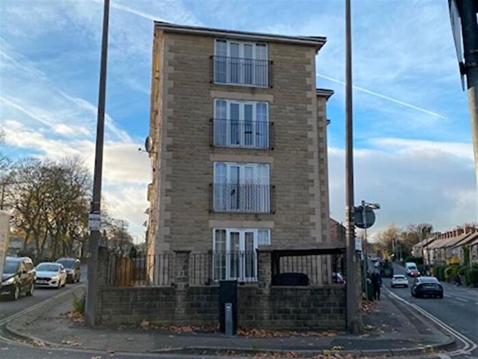 2 Bedroom Apartment For Sale In Doncaster Road, Barnsley, S70