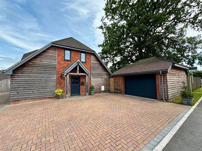 3 Bedroom Semi-Detached House For Sale In Eastworth Road, Verwood, BH31