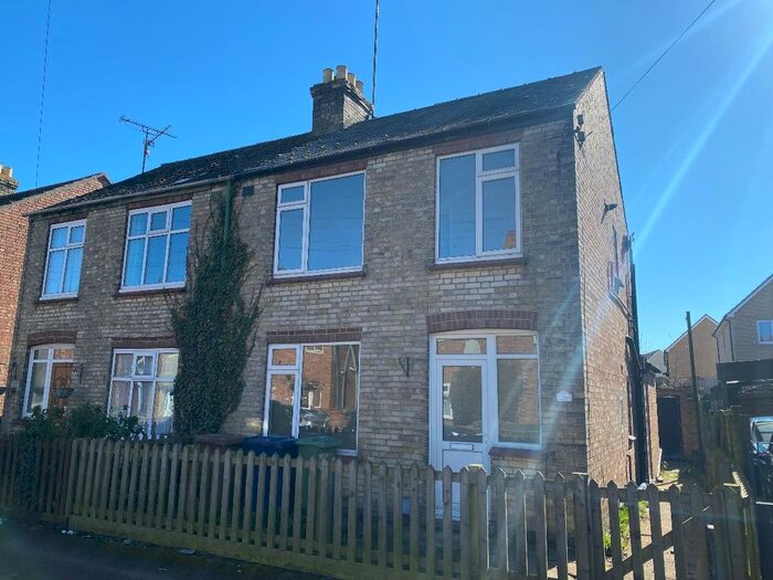 3 Bedroom Semi-Detached House To Rent In Albany Road, Wisbech, PE13