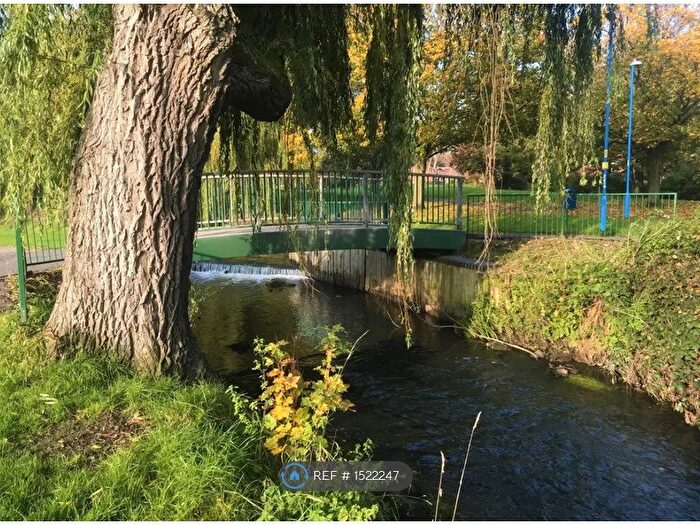 2 Bedroom Flat To Rent In The Oaks, Coventry, CV6