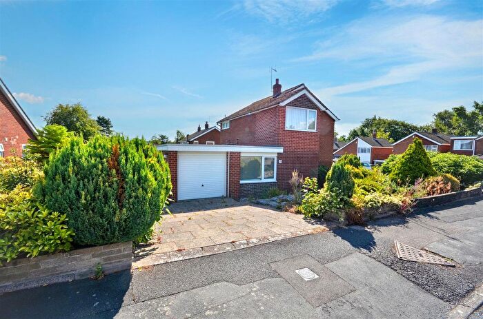 3 Bedroom Detached House For Sale In Bracken Close, Tittensor, ST12