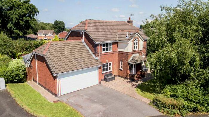 4 Bedroom Detached House For Sale In Derwent Close, Rishton, BB1