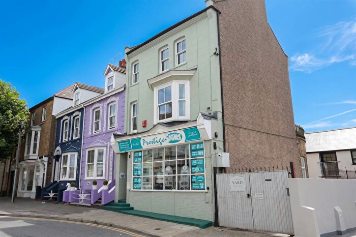 3 Bedroom Semi Detached House For Sale In Mortimer Street, Herne Bay, CT6