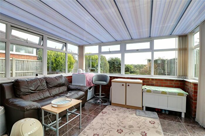 2 Bedroom Bungalow For Sale In Kingsdale, Scunthorpe, Lincolnshire, DN17