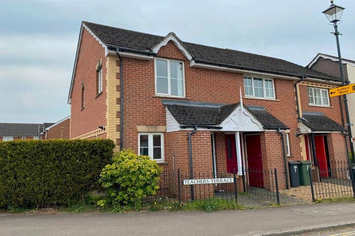 2 Bedroom End Of Terrace House To Rent In Teachers Terrace, Rake Road, Liss, GU33