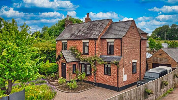 3 Bedroom Detached House For Sale In Rose Cottage, Stock Lane, Whaddon, Milton Keynes, MK17