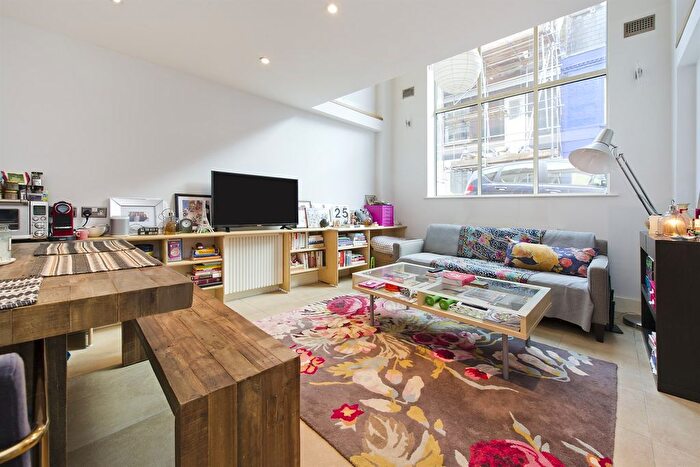 1 Bedroom Flat To Rent In St Lukes Mews, W11
