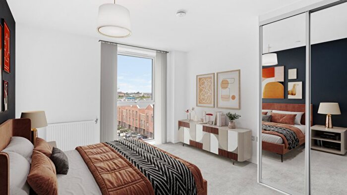 1 Bedroom Flat For Sale In Halewood Way, Rainham, RM13