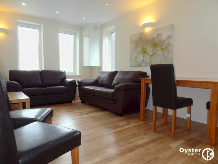 1 Bedroom Flat To Rent In Woodford Road, Watford, WD17