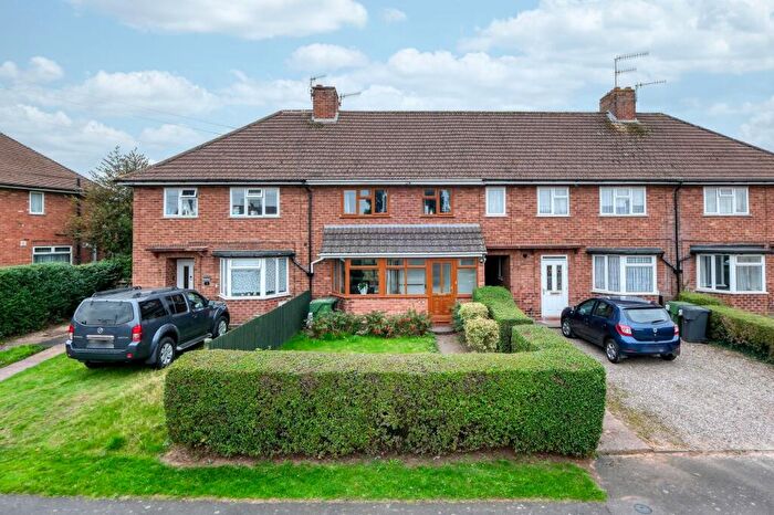 3 Bedroom Terraced House For Sale In Oak Road, Catshill, B61