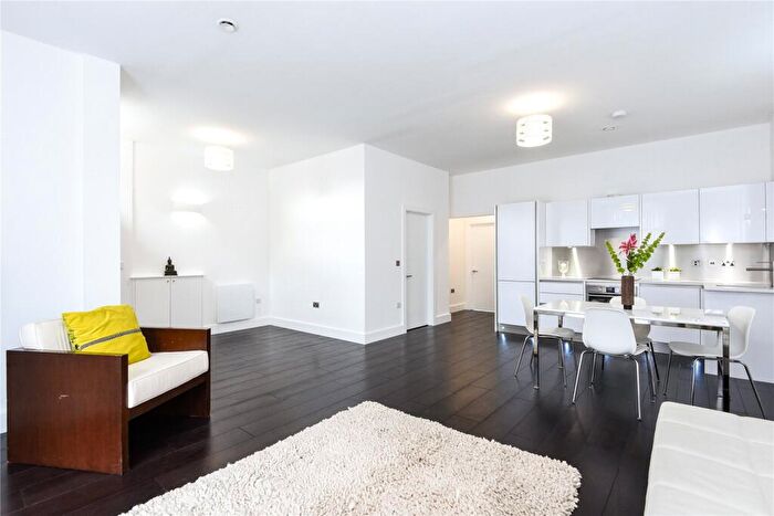 2 Bedroom Apartment To Rent In Kings Road, Reading, RG1