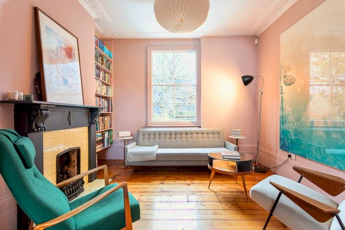 4 Bedroom Town House To Rent In Queensbridge Road, London, E8