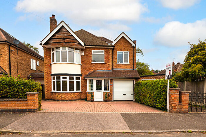 4 Bedroom Detached House For Sale In Station Close, Kirby Muxloe, LE9