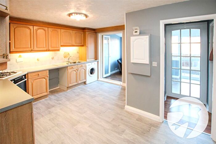 3 Bedroom Terraced House For Sale In Charminster Road, London, SE9