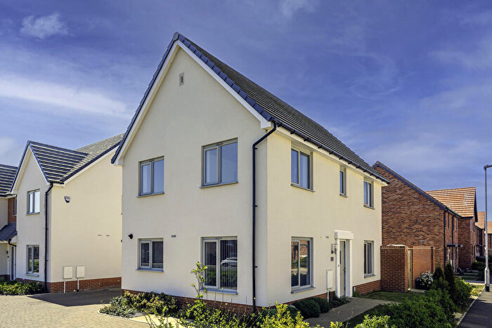 3 Bedroom Detached House For Sale In Allens Drive, Trimley St. Martin, IP11