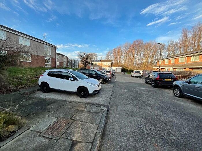 2 Bedroom Flat For Sale In Edgmond Court, Sunderland, SR2