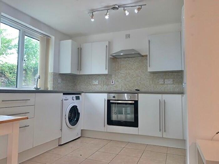 6 Bedroom House To Rent In Catherine Street, Cardiff(City), CF24