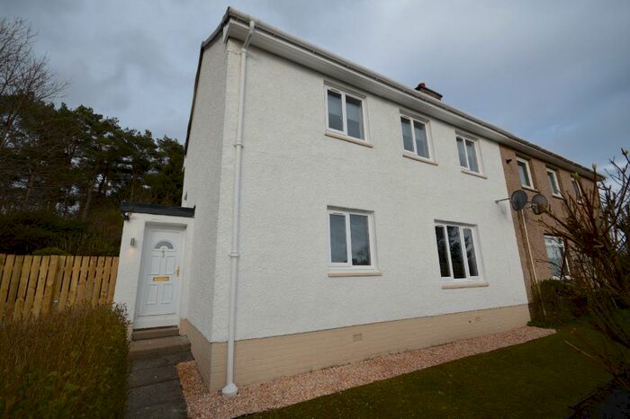 4 Bedroom Semi-Detached House To Rent In Livingstone Drive, East Kilbride, South Lanarkshire, G75