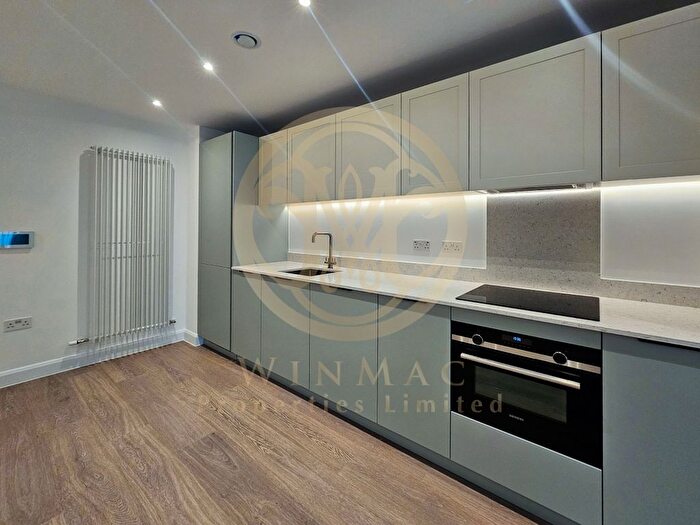 1 Bedroom Flat To Rent In Apartment Ellipse House, London, E16