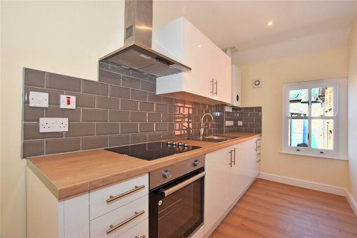 1 Bedroom Flat To Rent In Middleton Street, Llandrindod Wells, Powys, LD1