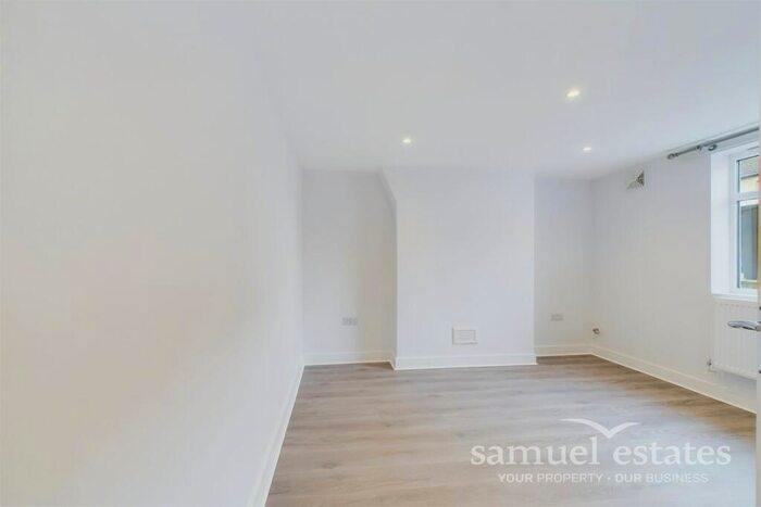 1 Bedroom Flat To Rent In Albert Road, London, SE25